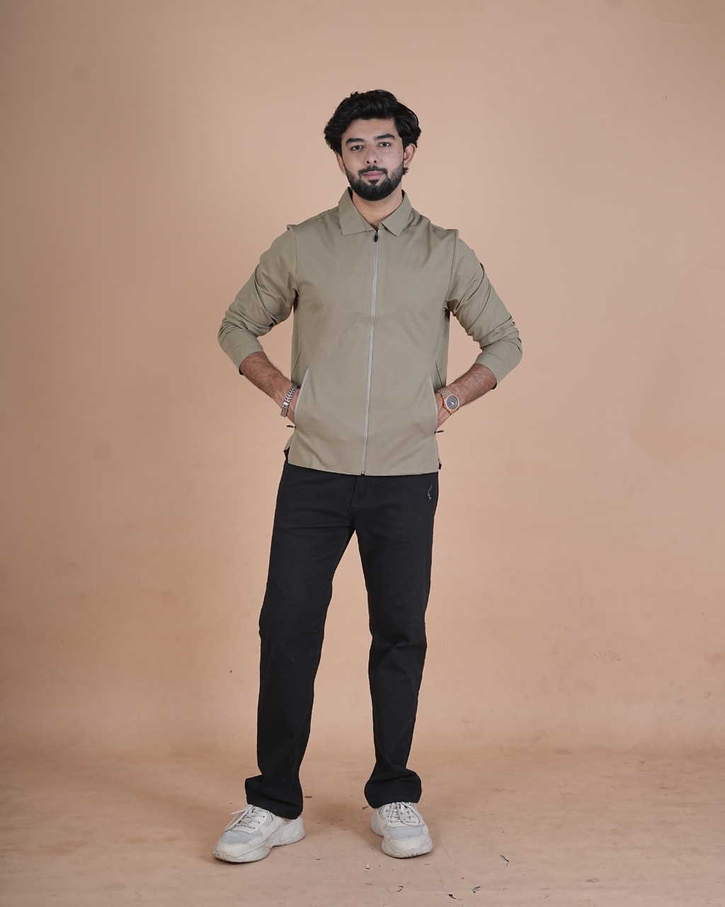 Double Pocket Full-Sleeve Zipper Jacket